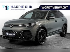 Volkswagen Tiguan - 1.5 eHybrid R-Line Edition 272 PK | Black Style | 15 inch Navi | Elek. Trekhaak | IQ Light