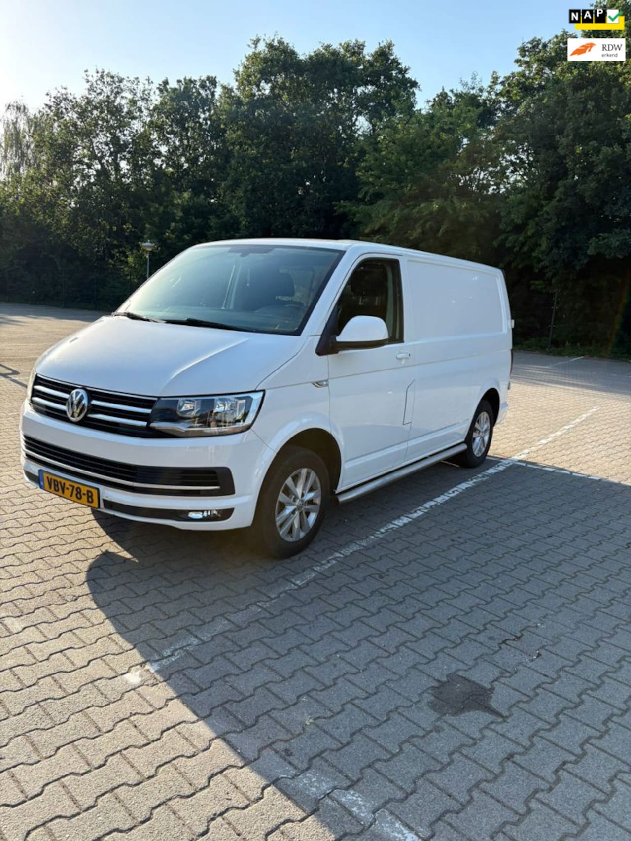 Volkswagen Transporter - 2.0 TDI L1H1 Highline automaat - AutoWereld.nl