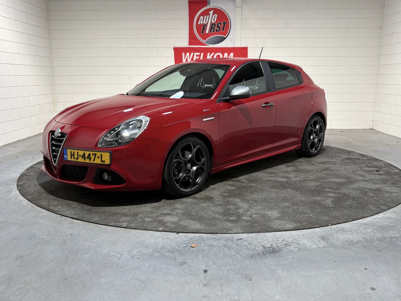 Alfa Romeo Giulietta - 1.4 T Sprint 1.4 T Sprint, Rosso Alfa, Kuipstoelen, 18 inch, Clima, Cruise, Parkeersensoren, Navi, Blue - AutoWereld.nl