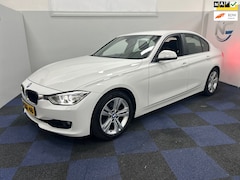 BMW 3-serie - 320i Edition Executive / NETTE AUTO / NAVI-MULTIEMEDIA / RIJDT SCHAKELT GOED
