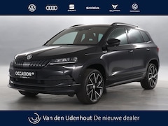Skoda Karoq - 1.5 TSI 150pk Automaat Sportline Business / Trekhaak / 19 inch l.m. / Travel Assist