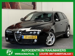 Alfa Romeo 159 - SPORTSWAGON 1.7 T DISTINCTIVE CRUISE CONTROL CLIMATE CONTROL APPLE CARPLAY/ANDROID ACHTERU