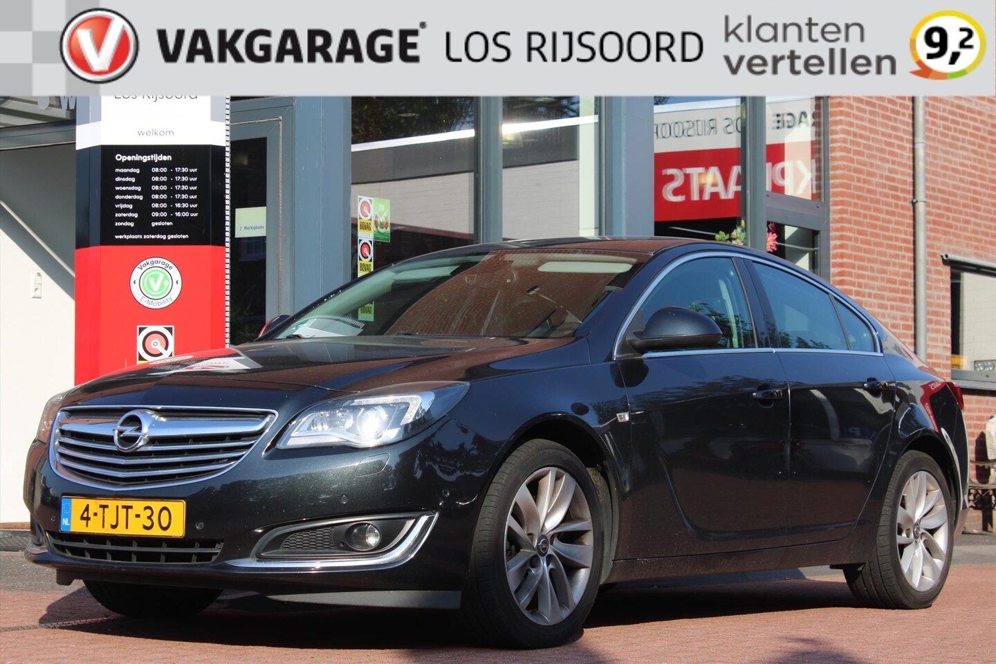 Opel Insignia - 1.6 Turbo *Cosmo* | Trekhaak | Camera | Navigatie | Cruise & Climate Control | Bluetooth | - AutoWereld.nl