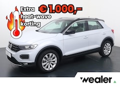 Volkswagen T-Roc - 1.5 TSI Sport | 150 PK | Adaptive cruise control | Apple Carplay/Android Auto | Keyless |