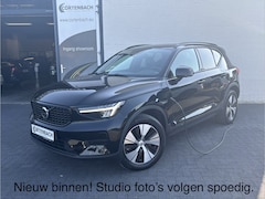 Volvo XC40 - 1.5 T4 Plug-in hybrid Plus Dark | Zwenkbare trekhaak | Adaptieve cruise | Memory | Haman K