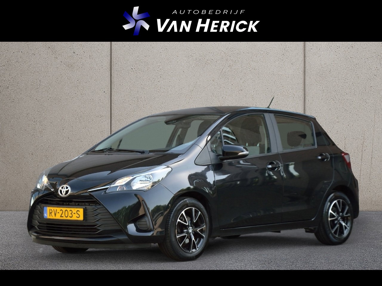 Toyota Yaris - 1.0 VVT-i Comfort | Airco | LM Velgen - AutoWereld.nl