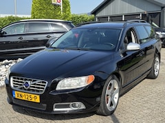 Volvo V70 - 2.5 Turbo 232PK R-Design 2010 Xenon Handgeschakeld