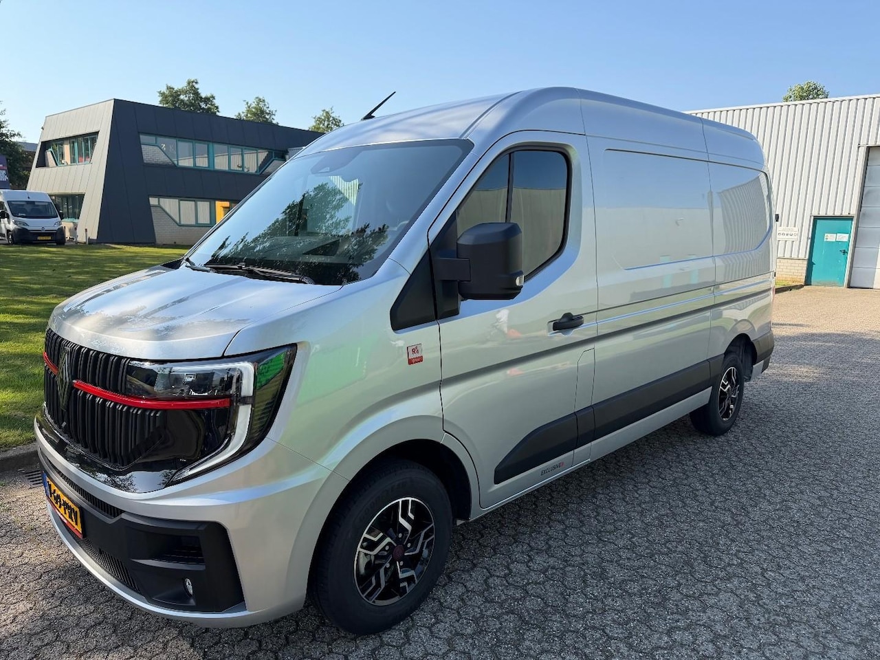 Renault Master E-Tech - EXCLUSIVE VAN 3T5 - L2H2 - GVW 3,5 T / GCW 5,5 T - AutoWereld.nl