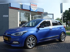 Hyundai i20 - 1.2i 84PK 5D i-Motion met Premium Pakket | NAVI | CAMERA | STOEL/STUURVERW