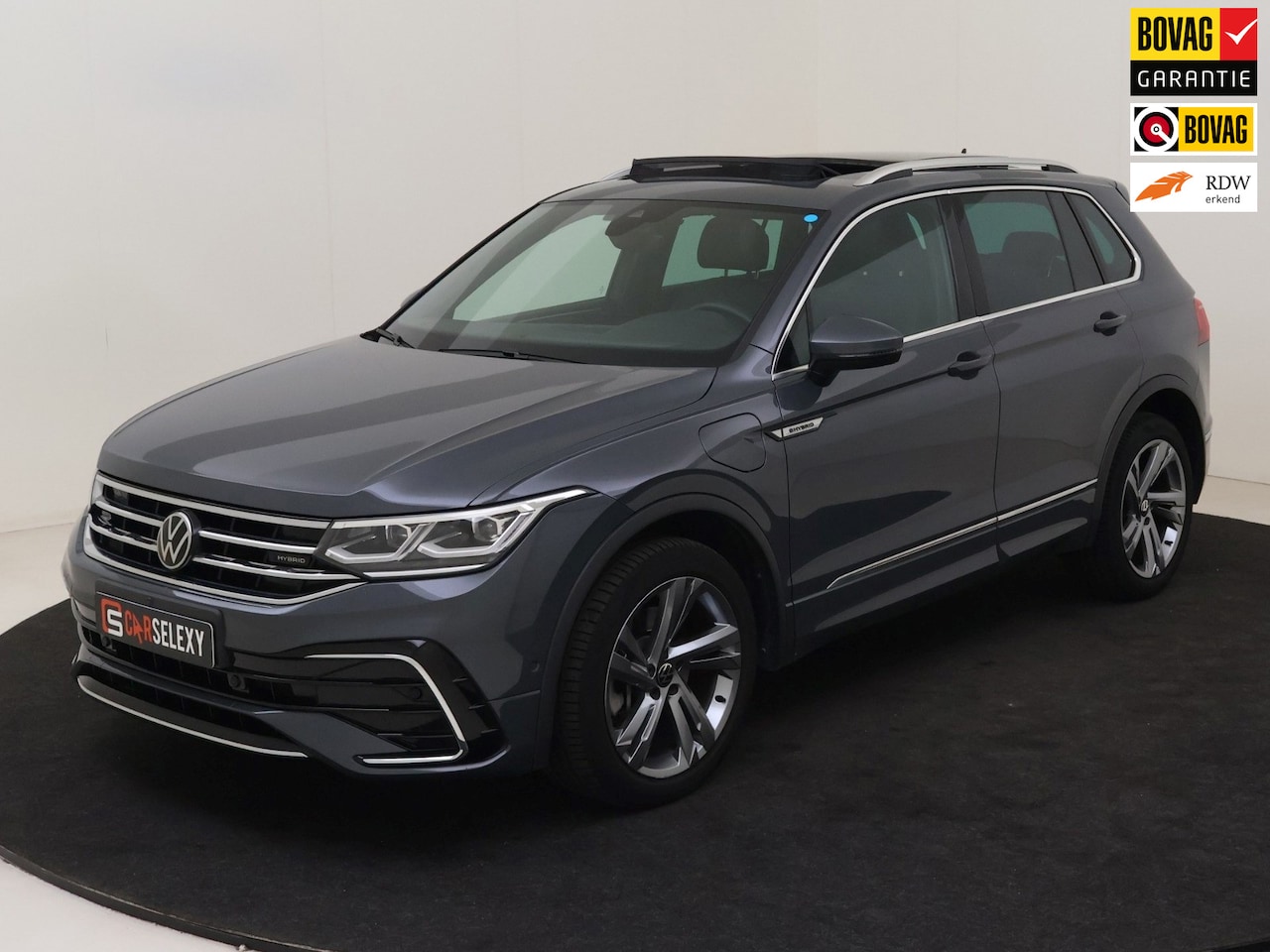Volkswagen Tiguan - 1.4 TSI eHybrid R-Line Business Schuifdak/Leder/Memory - AutoWereld.nl