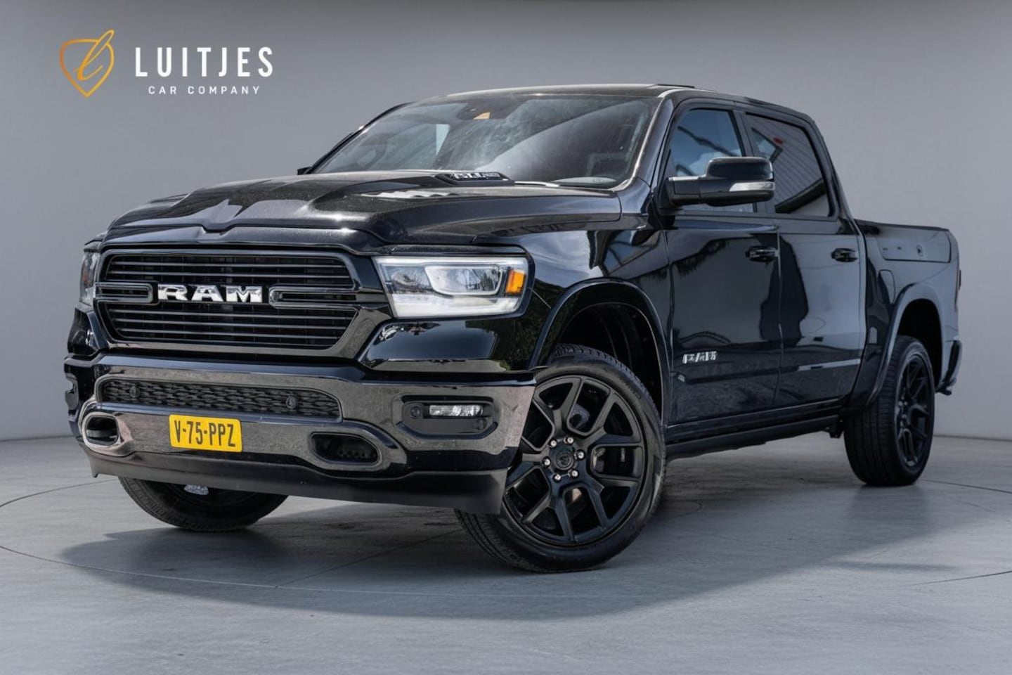 Dodge Ram 1500 - 5.7L V8 4x4 Laramie I Pano-dak I H&K I Luchtvering I 360° I Prins-LPG I ACC I Elek.-Sideba - AutoWereld.nl
