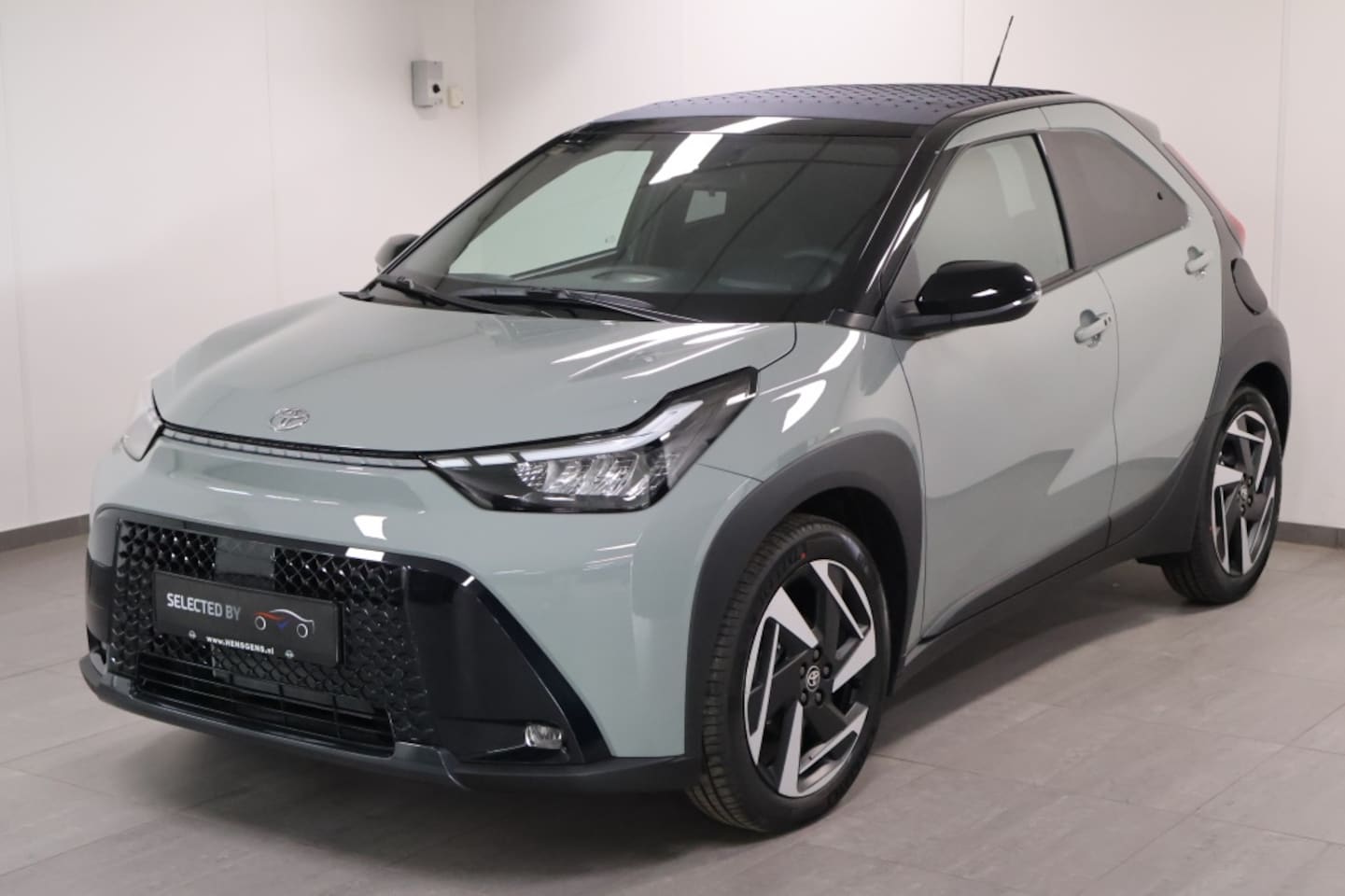 Toyota Aygo X - Hybrid 115 Envy | Open Dak | €1.500 Voordeel - AutoWereld.nl