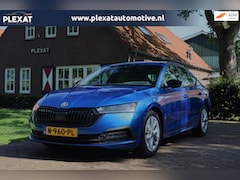 Skoda Octavia - 1.0 e-TSI Sport Business Aut. | Virtual | Stoelverwarming | Apple Carplay | Lijnbaan | Spo