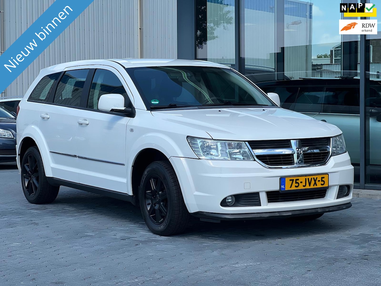 Dodge Journey - 2.4 SE AIRCO CRUISE TREKHAAK - AutoWereld.nl