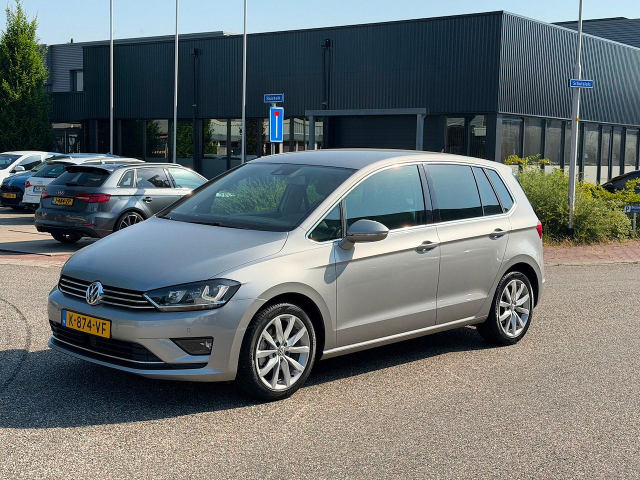 Volkswagen Golf Sportsvan - 1.4 TSI Highline Aut. Xenon Trekhaak - AutoWereld.nl