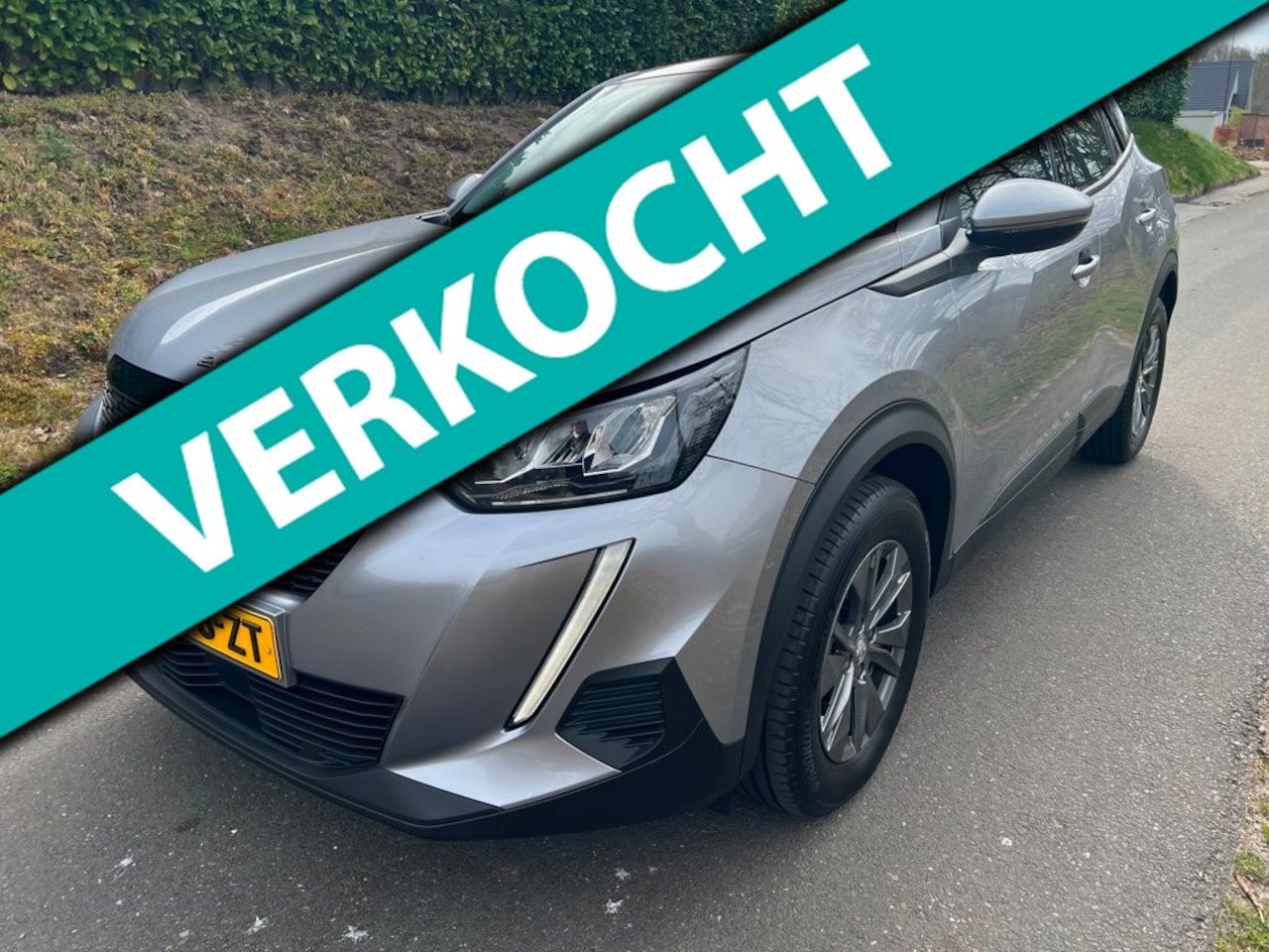 Peugeot 2008 - 1.2 PureTech Allure Automaat! Virtual cockpit, Verwarmde stoelen, Cruise, Led, Pdc, 16' lm - AutoWereld.nl
