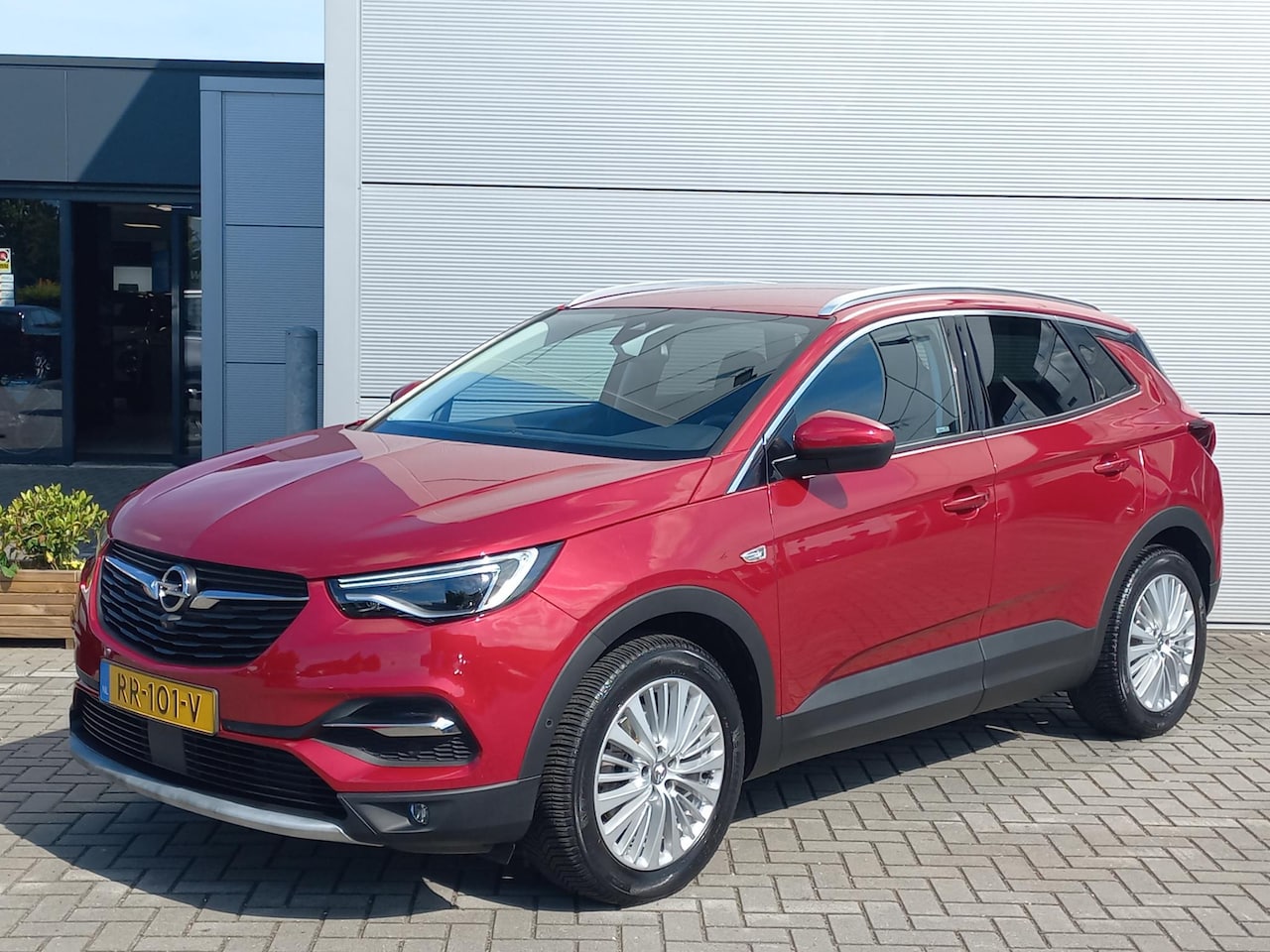 Opel Grandland X - 1.2T 130pk Innovation | Climate Control | Navigatie | Leer | AGR-stoelen | Winterpack | Tr - AutoWereld.nl