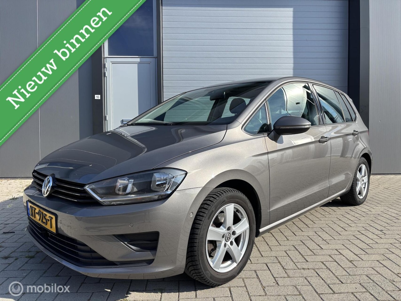 Volkswagen Golf Sportsvan - 1.6 TDI Comfortline 1.6 TDI Comfortline - AutoWereld.nl
