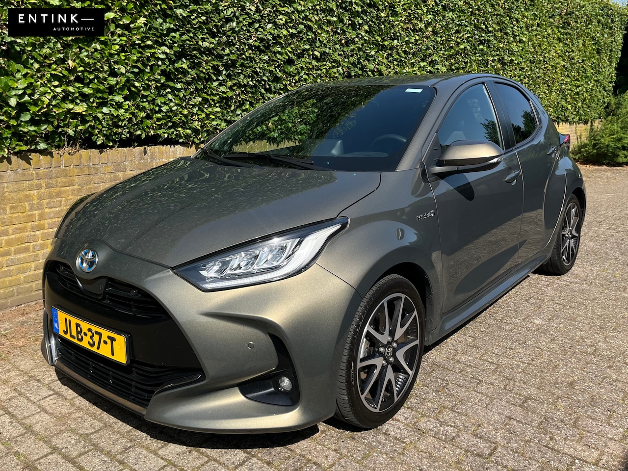Toyota Yaris - 1.5 Hybrid Executive | Dealer onderhouden - AutoWereld.nl