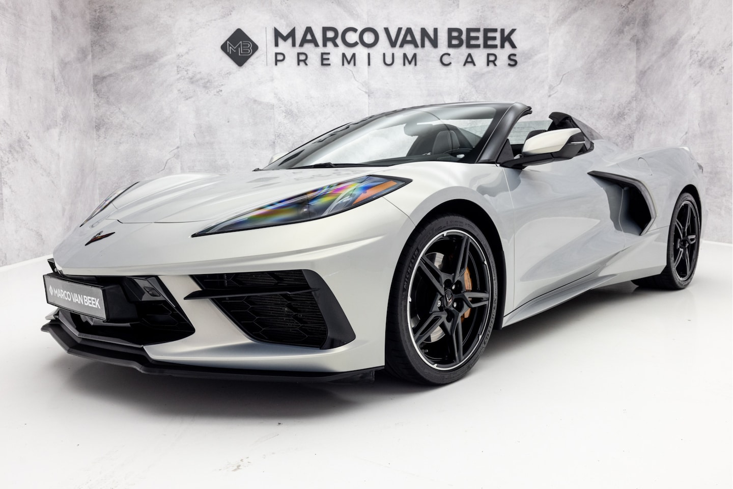 Chevrolet Corvette Convertible - C8 Stingray 6.2L V8 | 495 PK | Z51 Pack | Akrapovic | EU! | Lift - AutoWereld.nl