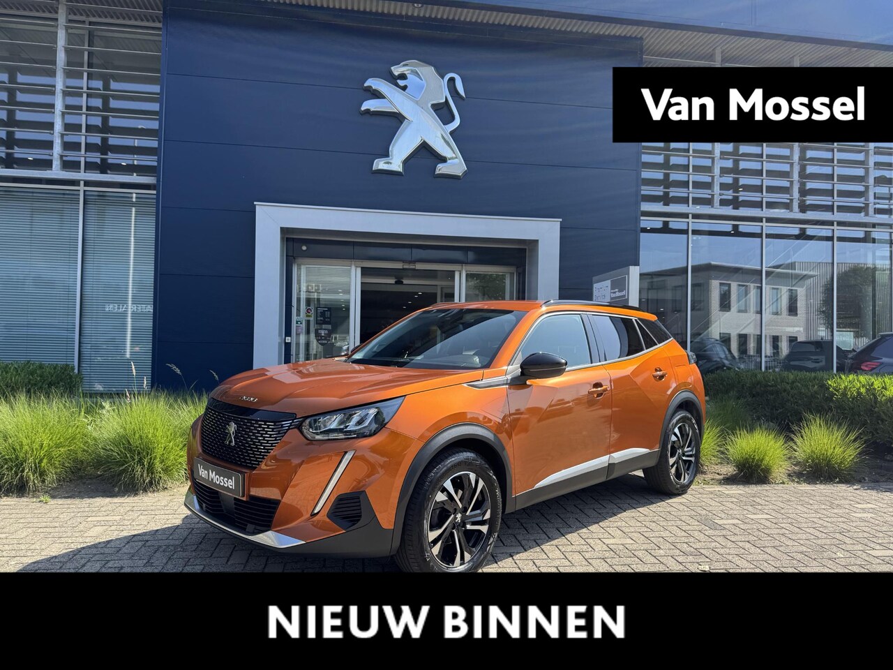 Peugeot 2008 - PureTech 100 Allure Pack l Trekhaak l Navigatie - AutoWereld.nl