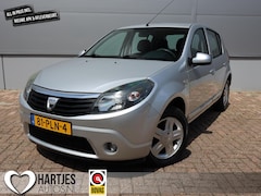 Dacia Sandero - 1.2 Lauréate (Vol Opties) 100% onderhouden