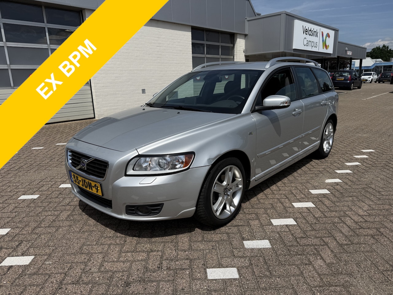 Volvo V50 - 1.6D Sport Edition II Navigatie Leder Airco (Export) - AutoWereld.nl