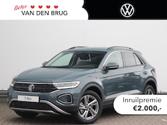 Volkswagen T-Roc - Life Edition 1.0 TSI 116pk | Trekhaak | Achteruitrijcamera | Parkeersensoren | 17" velgen