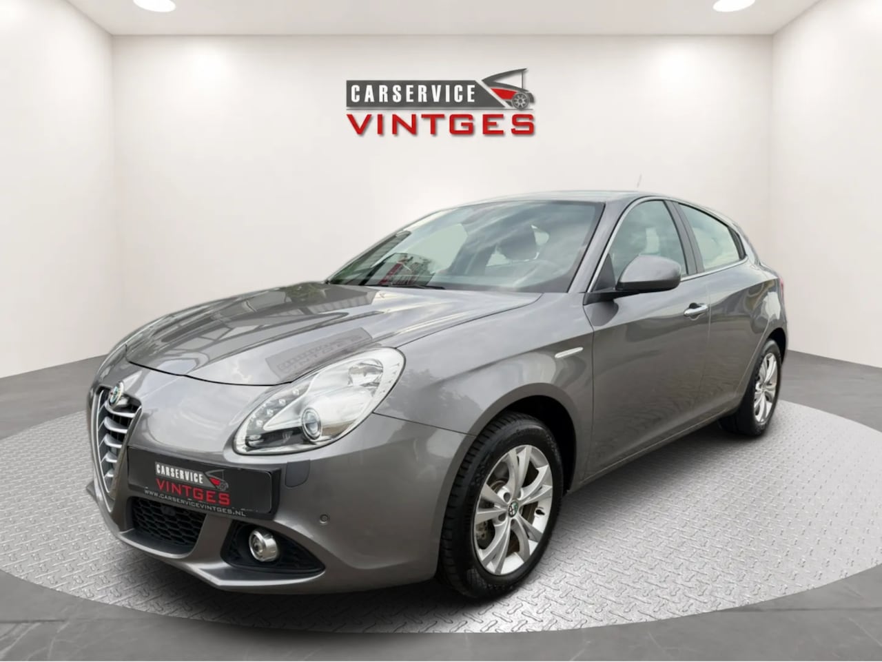 Alfa Romeo Giulietta - 1.4 T Sprint Automaat 170PK | CarPlay | Camera | PDC | Climate | Cruise - AutoWereld.nl