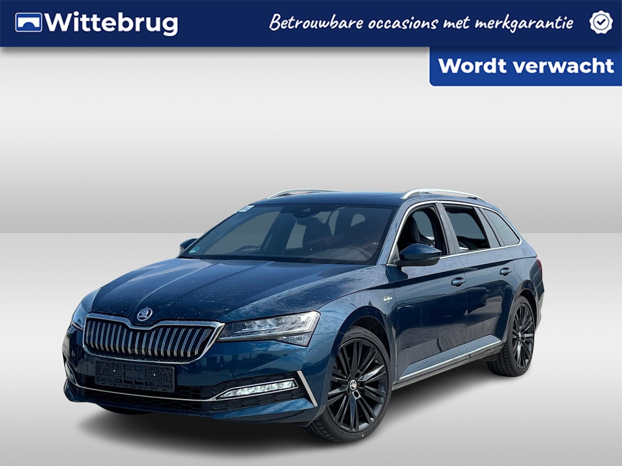 Skoda Superb Combi - 1.4 TSI 218pk DSG iV Laurin & Klement / Panoramadak / Leer / Stoelventilatie & Memory Seat - AutoWereld.nl