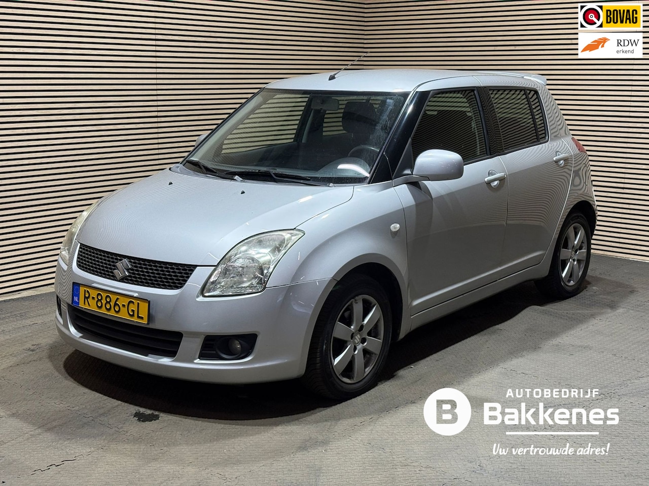 Suzuki Swift - 1.3 Base | Airco - AutoWereld.nl