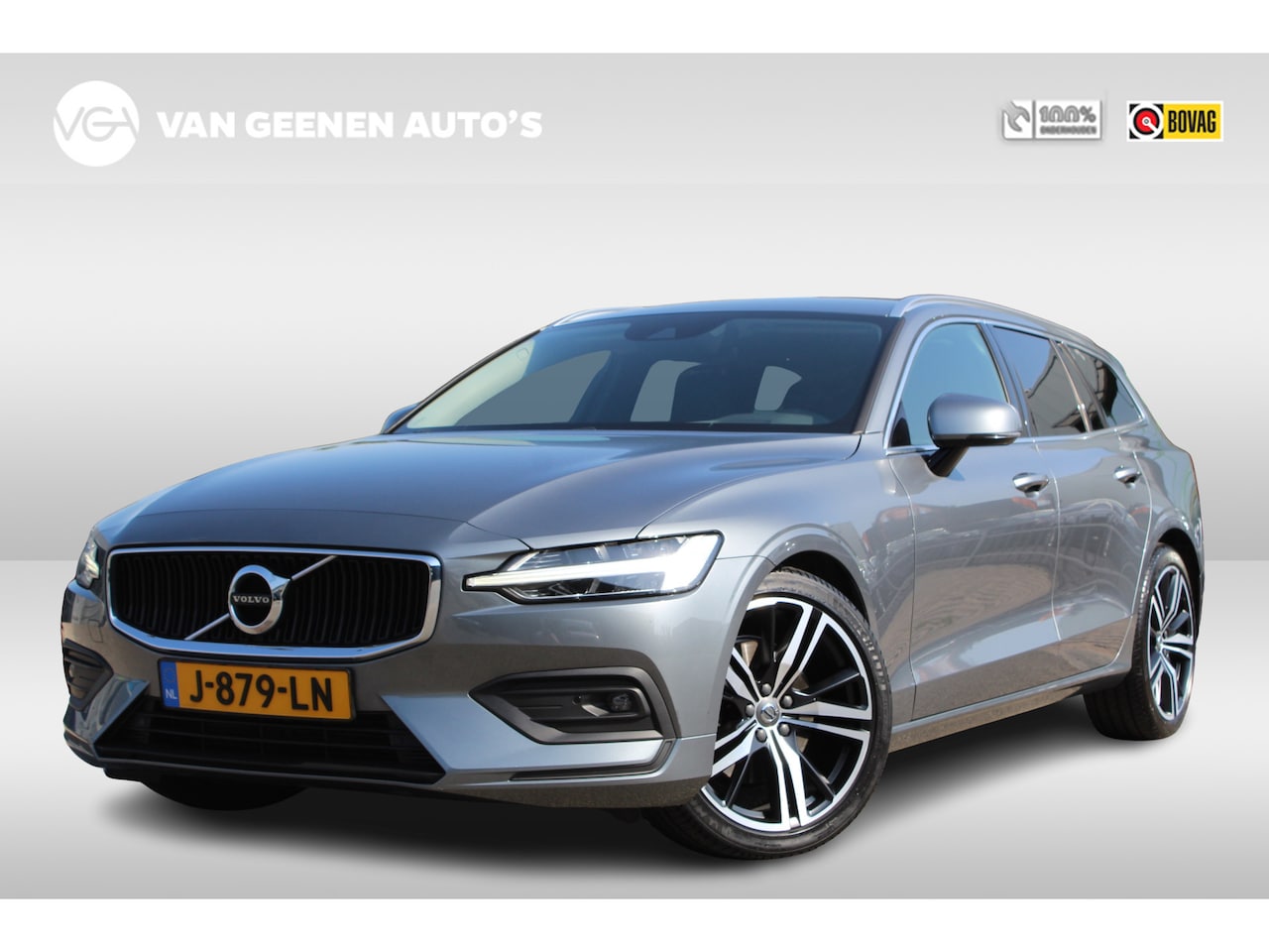 Volvo V60 - 2.0 B3 Business Pro | Trekhaak | Stoelverwarming - AutoWereld.nl