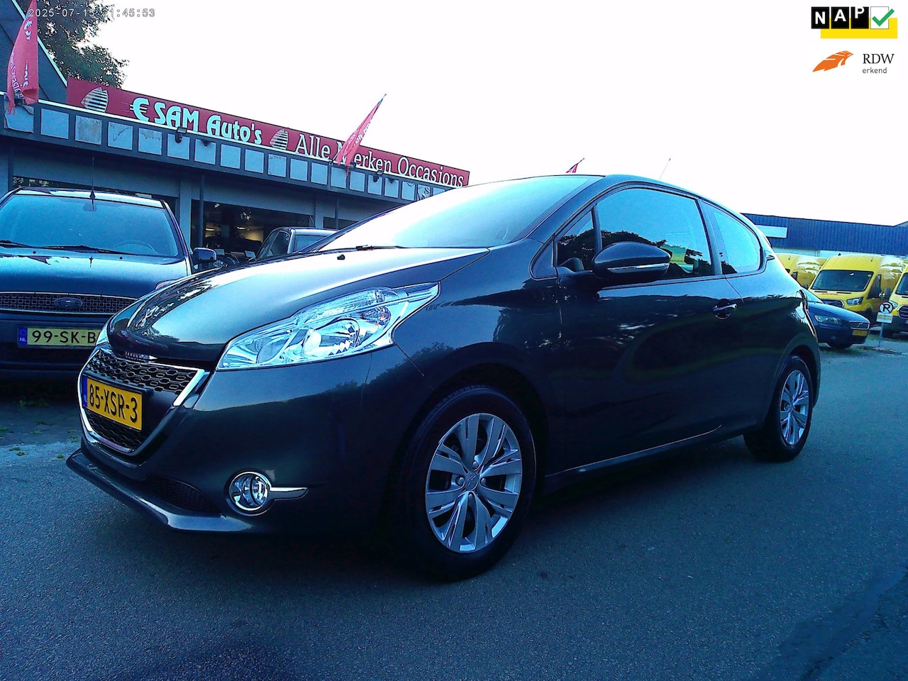 Peugeot 208 - 1.2 VTi Active(NAVI+Airco) - AutoWereld.nl
