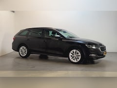 Skoda Octavia Combi - 1.5 e-TSI DSG 150pk Business Edition Plus Stoelverwarming Parkeersensoren Adaptive Cruise