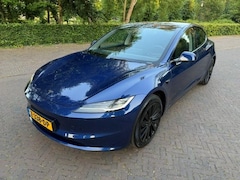 Tesla Model 3 - RWD 60 kWh Highland Nieuw Model/Trekhaak/Pano/Leer/Fabrieksgarantie