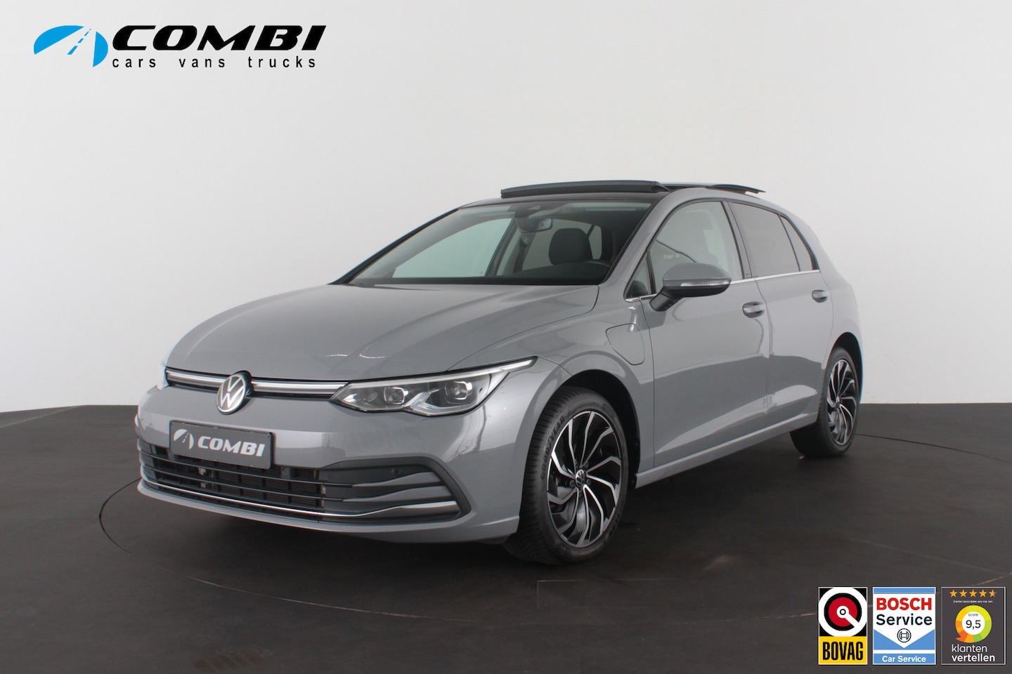 Volkswagen Golf - 1.4 eHybrid Style > Pano.schuifdak/Plug-in/Moonstone Grey/Keyless//Winterpakket... - AutoWereld.nl