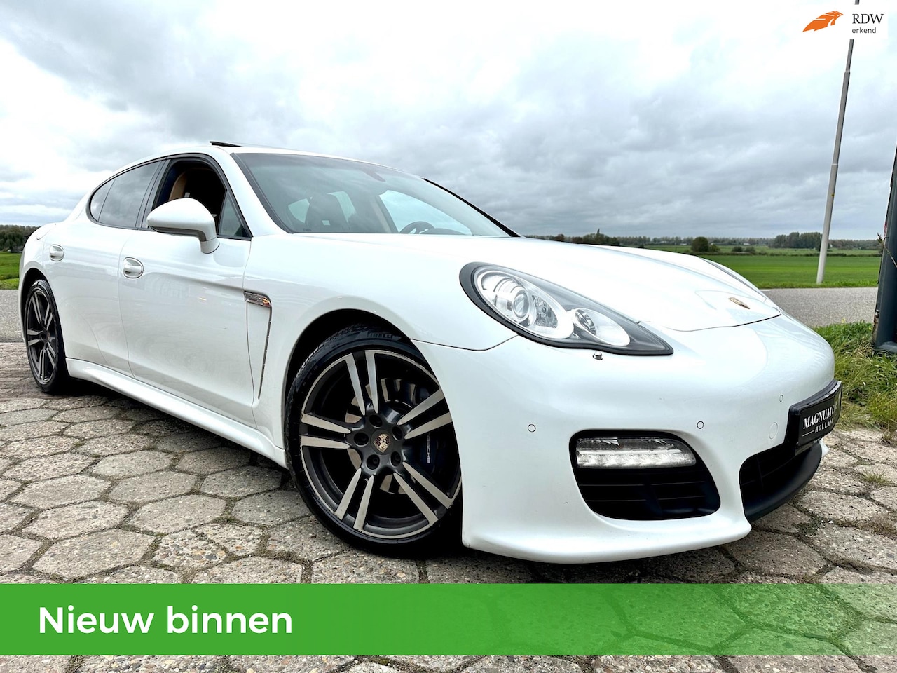 Porsche Panamera - 3.0 D 5DRS| AUTOMAAT| LEDER| PANORAMADAK| XENON| AIRCO| APK| VELGEN - AutoWereld.nl