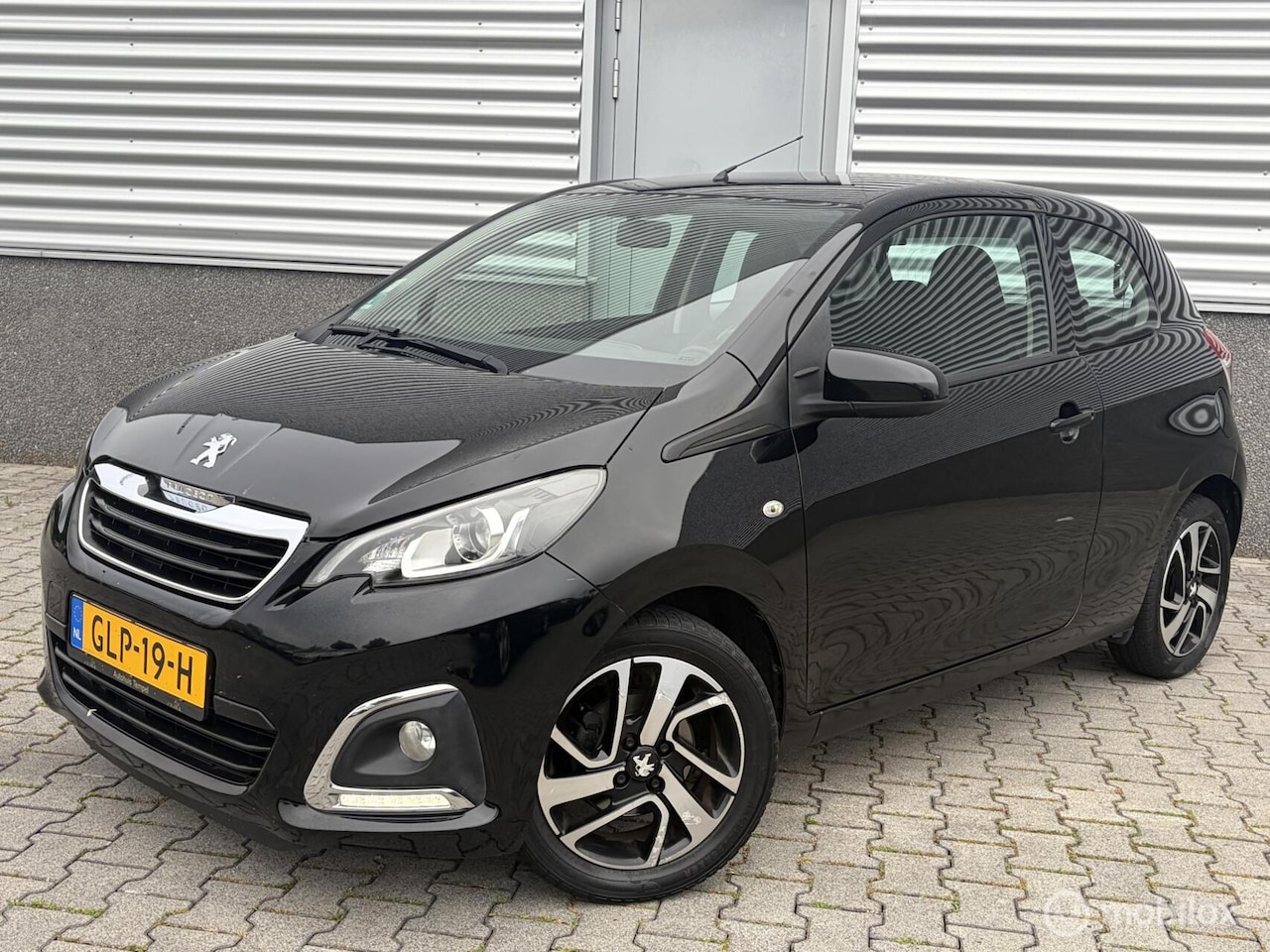 Peugeot 108 - 1.2 VTi Allure 1.2 VTi Allure, Airco,Cruise,Led - AutoWereld.nl