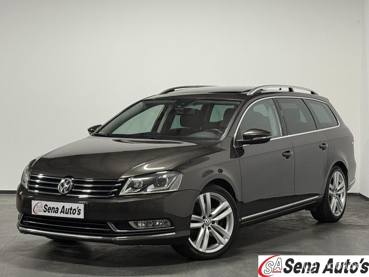 Volkswagen Passat Variant - 2.0 TSI R-line/ Led/ Pano/ Vol! - AutoWereld.nl