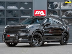 Lynk & Co 01 - 1.5 Black Edition Panoramadak|360° Camera|ACC|Stoelverwarming|Navi|Carplay