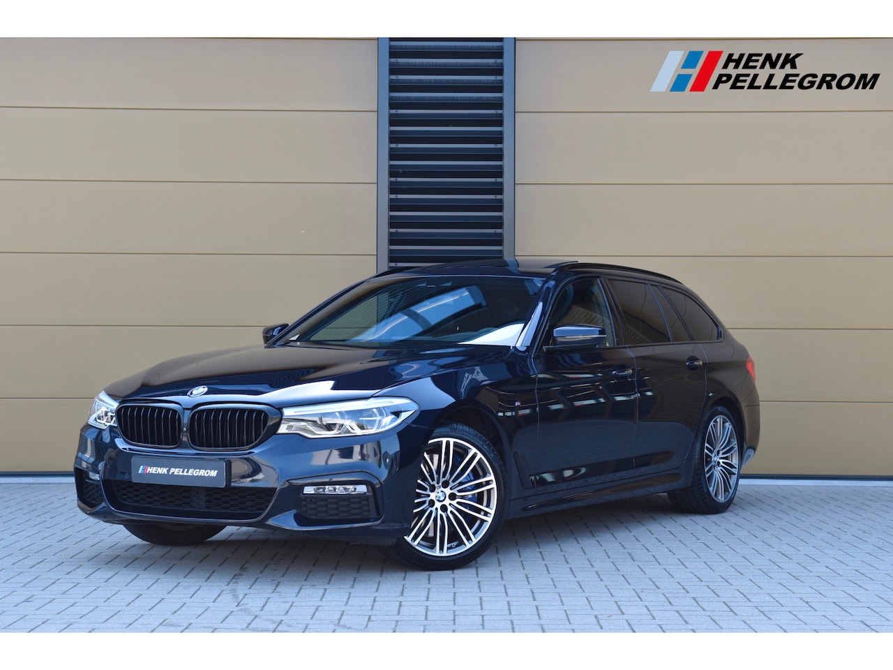 BMW 5-serie Touring - 540i xDrive High Executive * M-Sportpakket * Panoramadak * Comfortstoelen * Head-up * - AutoWereld.nl