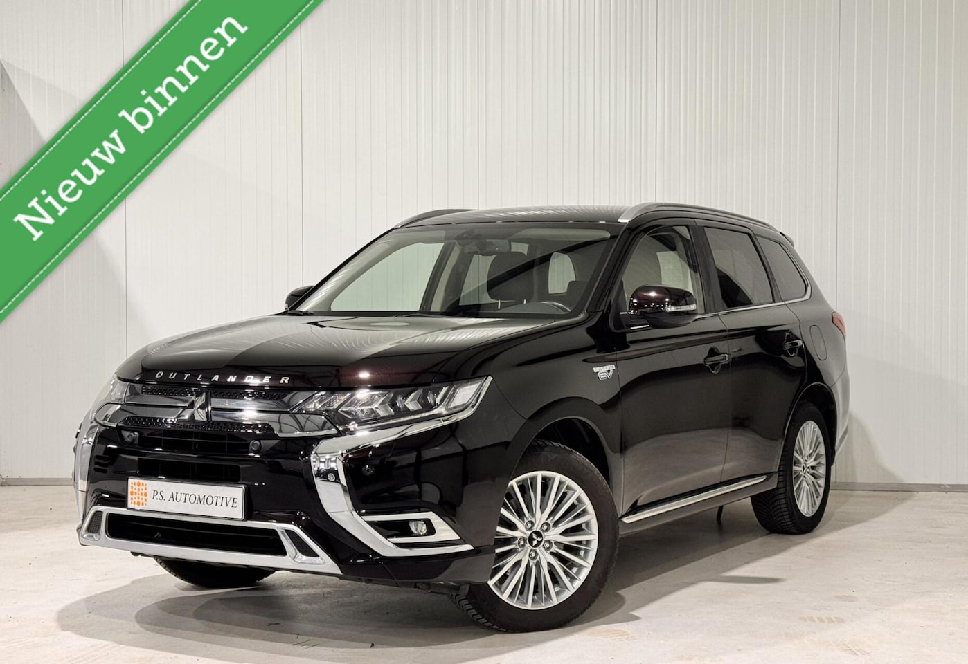 Mitsubishi Outlander - 2.4 PHEV|TREKHAAK| CAMERA|KEYLESS| - AutoWereld.nl
