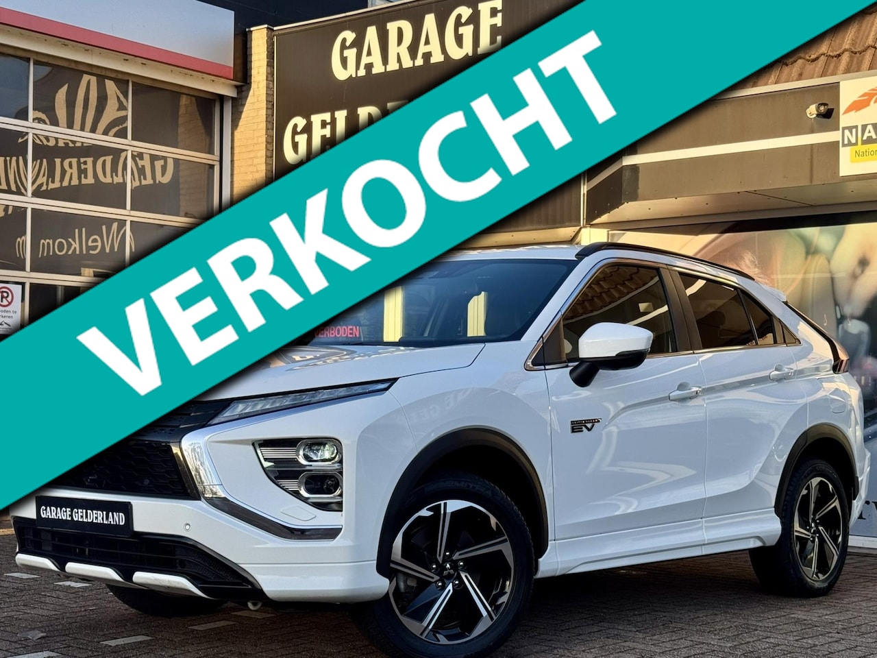 Mitsubishi Eclipse Cross - 2.4 PHEV Instyle | Bi-Xenon | Full-Led | Navi | Camera | Cruise | Apple/Android | Climate - AutoWereld.nl