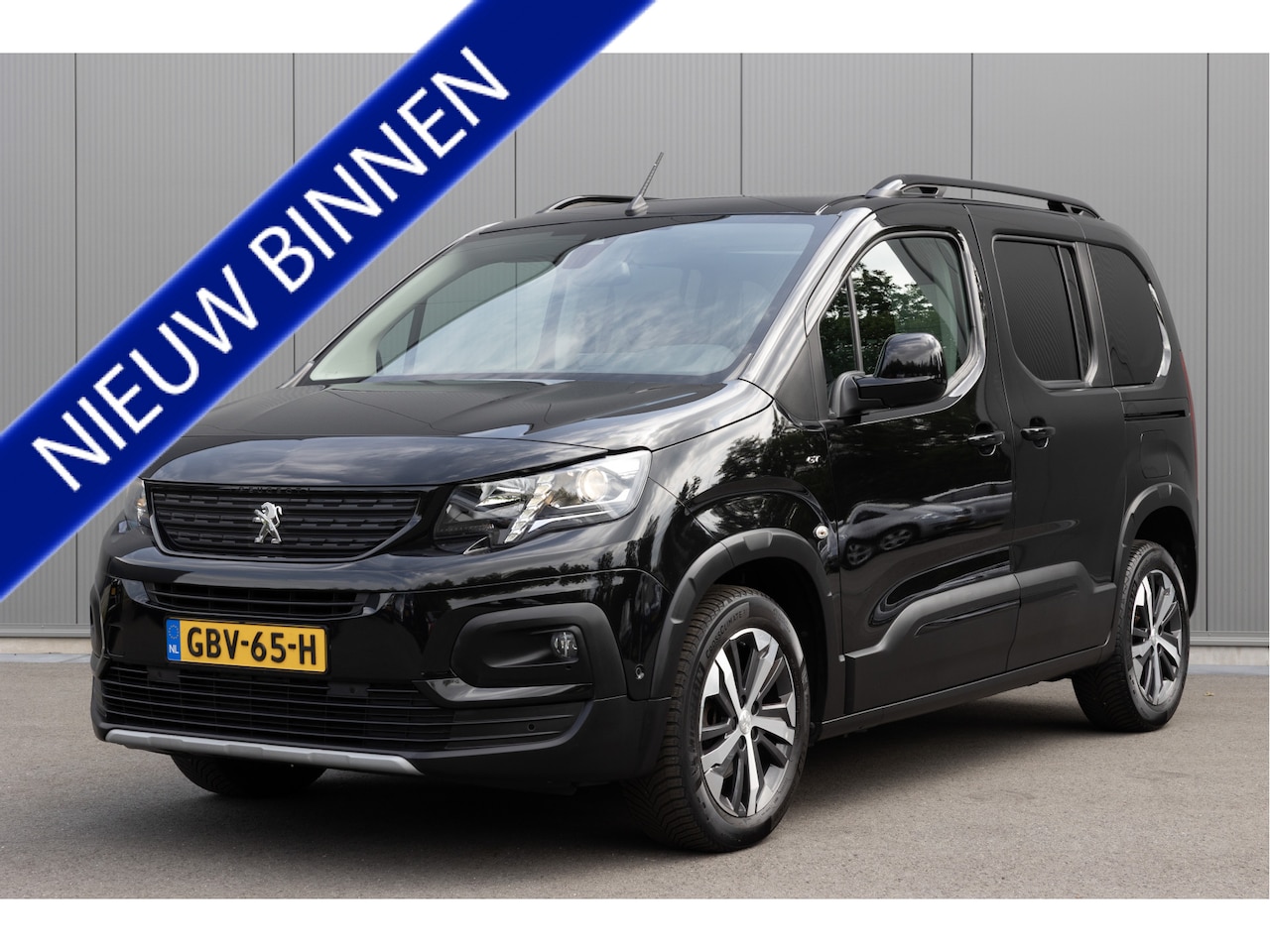 Peugeot Rifter - 1.2 | GT-Line | PANO | CAMERA | STOELV | 2X SCHUIFDEUR - AutoWereld.nl