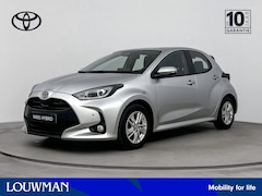 Toyota Yaris - 1.5 Hybrid 115 Dynamic Limited | Stoelverwarming | Parkeersensoren | Apple Carplay-Android