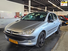 Peugeot 206 - 1.4 XT/AUTOMAAT/CARPLAY/N.A.P/5-DEURS/