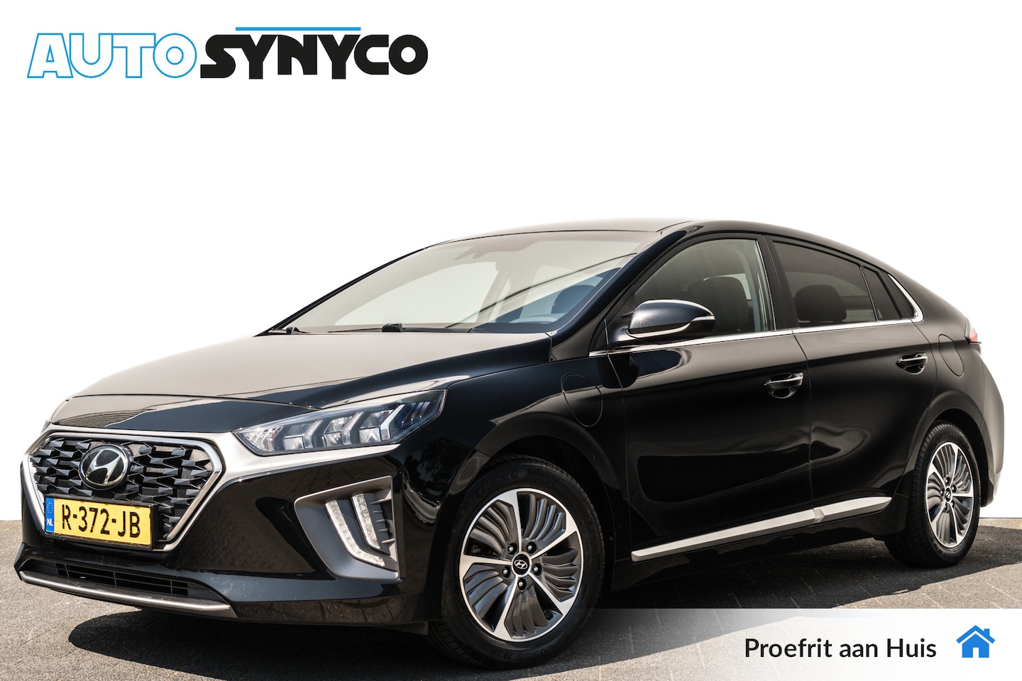 Hyundai IONIQ - 1.6 GDi PHEV Comfort | Stoelverwarming | Camera | 100% SOH | PDC | Infinity Audio - AutoWereld.nl