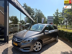 Mercedes-Benz B-klasse - 180 Ambition, trekhaak, parkeersens V+A cruise control