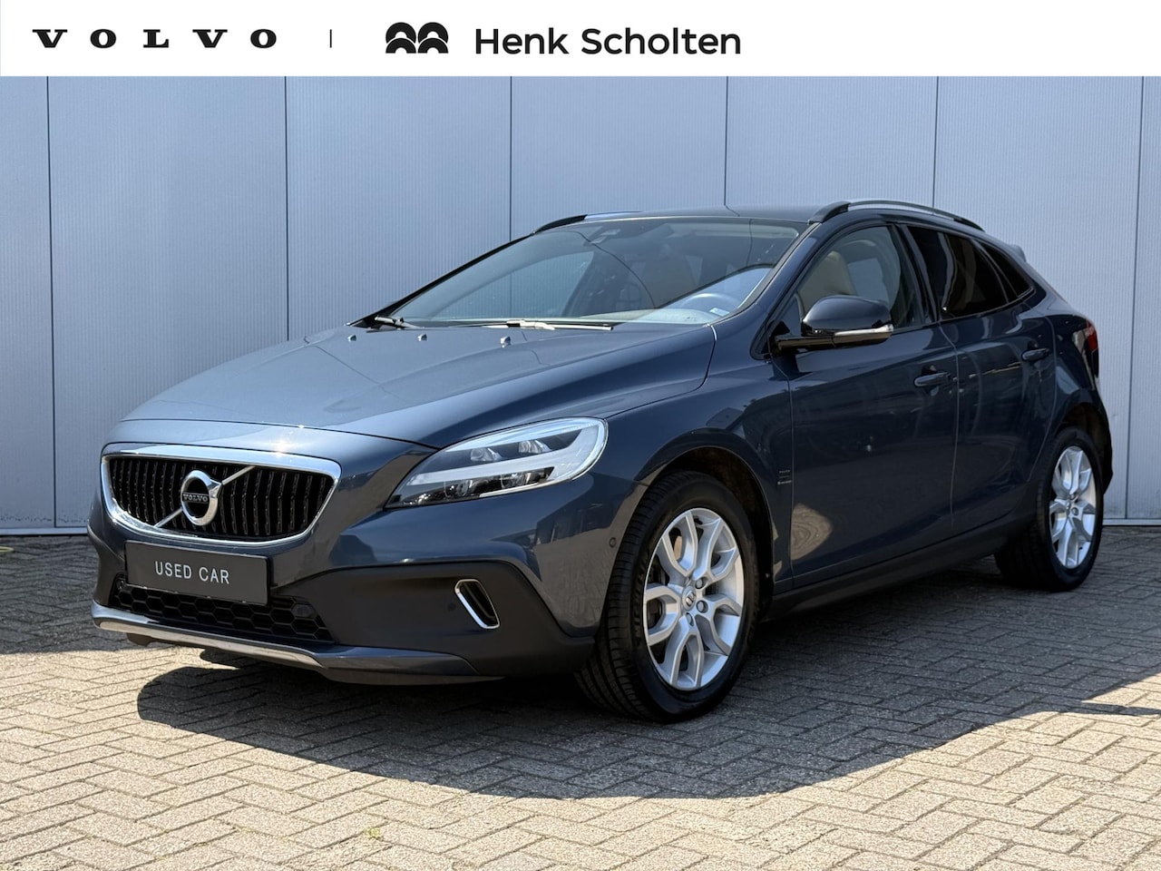 Volvo V40 Cross Country - T3 automaat Polar+ Luxury | Harman Kardon audio | 17 inch lichtmetalen velgen | Panoramada - AutoWereld.nl