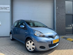 Toyota Aygo - 1.0-12V Access [Airco | Carplay | Bluetooth | Elek. pakket]